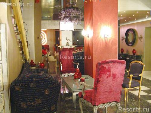 Delphi Art Hotel 4